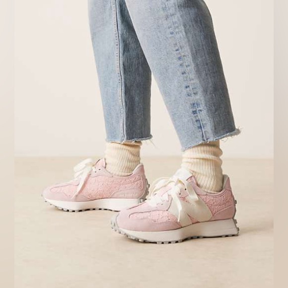 🌸 NEW BALANCE 327 ROSE SUGAR 🌸 - Picture 1 of 13